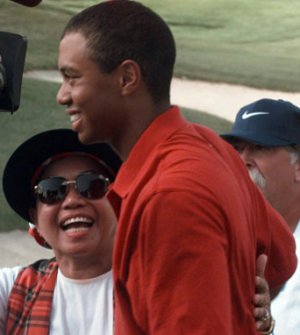 Tiger Woods édesanyjával, Kultida Woods-szal.